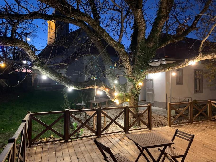 Parokia Apartman Es Coworking A Balaton Mellett Kaptalantoti Exterior foto